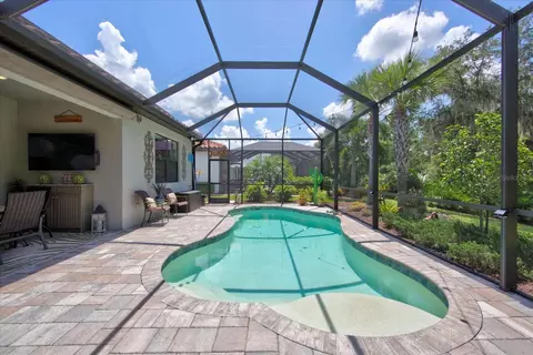 Exterior - 7608 Viola Loop, Bradenton, FL 34202 photo 7 of 16