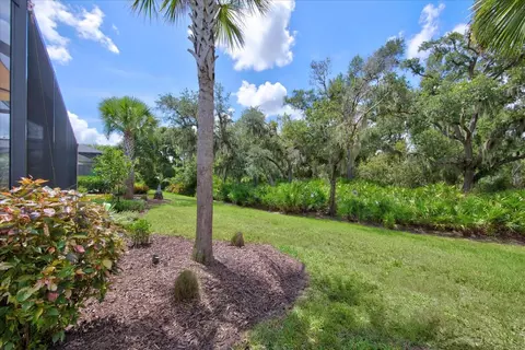 Exterior - 7608 Viola Loop, Bradenton, FL 34202 photo 10 of 16