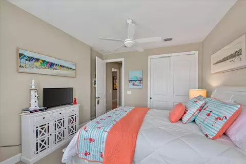 Bedroom - 7608 Viola Loop, Bradenton, FL 34202 photo 8 of 8