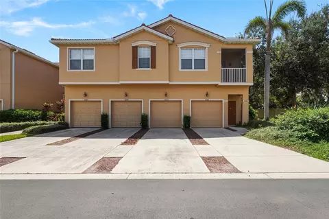 3687 Parkridge Cir #8-106, Sarasota, FL 34243