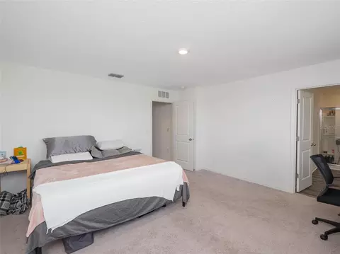 Bedroom - 9019 Waxwing Way, Parrish, FL 34219 photo 8 of 10