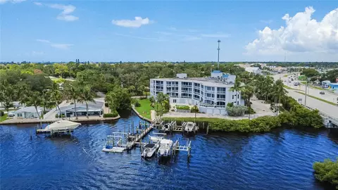 516 Tamiami Trl S #306, Nokomis, FL 34275