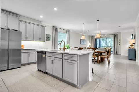 Kitchen - 14314 17th Ct E, Parrish, FL 34219 photo 4 of 13