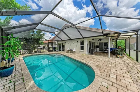 Exterior - 4907 Kilty Ct E, Bradenton, FL 34203 photo 6 of 12