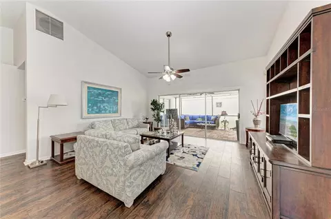Living - 4907 Kilty Ct E, Bradenton, FL 34203 photo 2 of 4