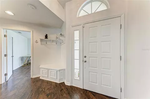 Entry Way - 4907 Kilty Ct E, Bradenton, FL 34203 photo 2 of 4