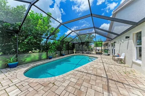 Exterior - 4907 Kilty Ct E, Bradenton, FL 34203 photo 7 of 12