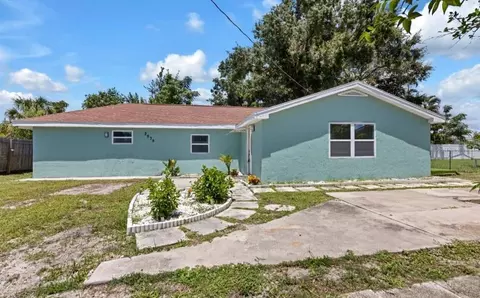 2839 Olympic St, Sarasota, FL 34231