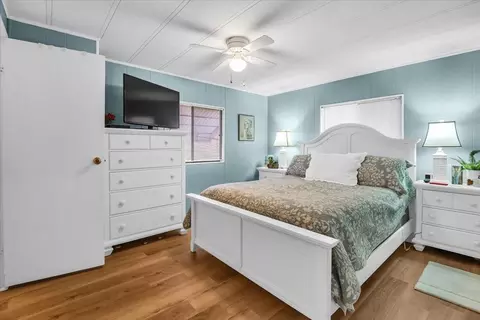 Bedroom - 808 53rd Ave E #209, Bradenton, FL 34203 photo 2 of 6