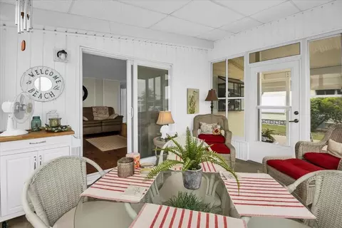 Exterior - 808 53rd Ave E #209, Bradenton, FL 34203 photo 11 of 16