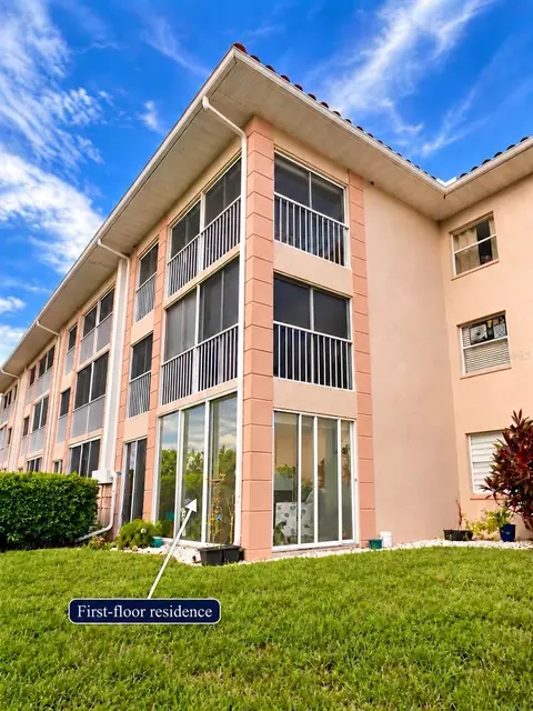 6501 Stone River Rd #104, Bradenton, FL 34203