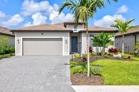 5144 Spotted Seal Ln, Bradenton, FL 34211