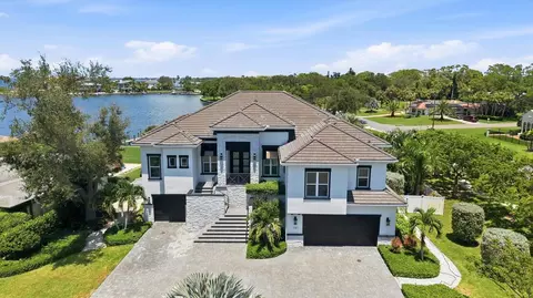 387 S Shore Dr, Sarasota, FL 34234