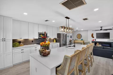Kitchen - 7204 13th Ave W, Bradenton, FL 34209 photo 1 of 5
