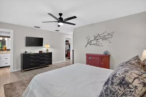 Bedroom - 7204 13th Ave W, Bradenton, FL 34209 photo 11 of 11