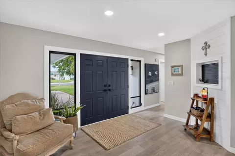 Entry Way - 7204 13th Ave W, Bradenton, FL 34209 photo 2 of 3