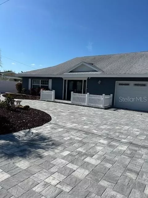 9312 Kingston Rd, Bradenton, FL 34210