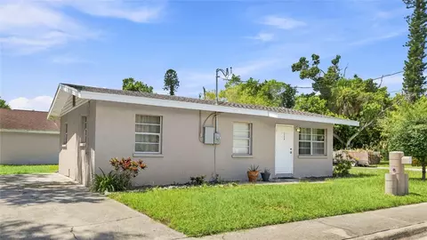 1598 29th St, Sarasota, FL 34234