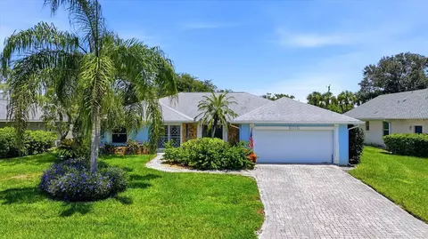 5015 86th Street Ct W, Bradenton, FL 34210