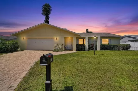 5031 Brandeis Cir S, Sarasota, FL 34243