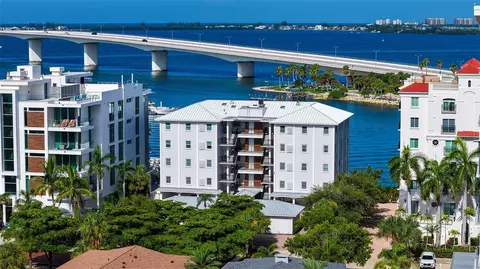 174 Golden Gate Pt #43, Sarasota, FL 34236