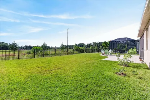 Exterior - 12923 Rainwashed Loop, Parrish, FL 34219 photo 6 of 8