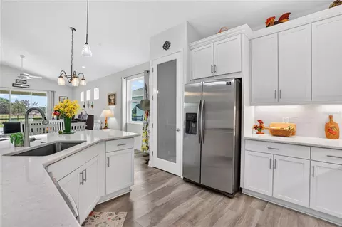 Kitchen - 12923 Rainwashed Loop, Parrish, FL 34219 photo 3 of 5