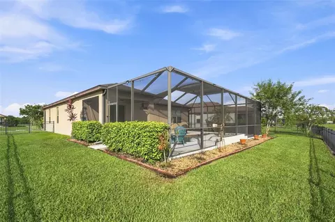 Exterior - 10723 56th St E, Parrish, FL 34219 photo 10 of 13