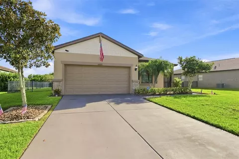 Exterior - 10723 56th St E, Parrish, FL 34219 photo 2 of 13