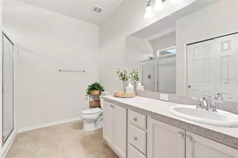 Bath - 10723 56th St E, Parrish, FL 34219 photo 1 of 5