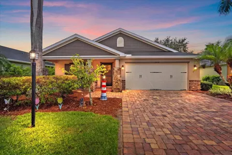 7219 34th St E, Sarasota, FL 34243