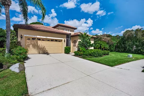 Exterior - 1995 Batello Dr, Venice, FL 34292 photo 4 of 8