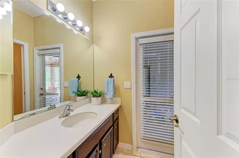 Bath - 7812 115th Ave E, Parrish, FL 34219 photo 4 of 5