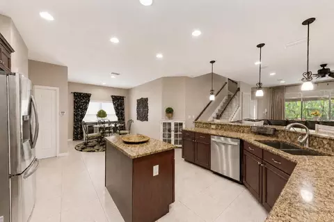Kitchen - 7812 115th Ave E, Parrish, FL 34219 photo 3 of 5