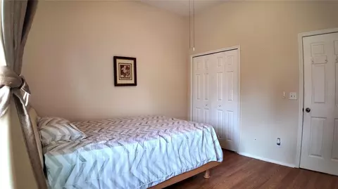 Bedroom - 207 39th St E, Bradenton, FL 34208 photo 7 of 10