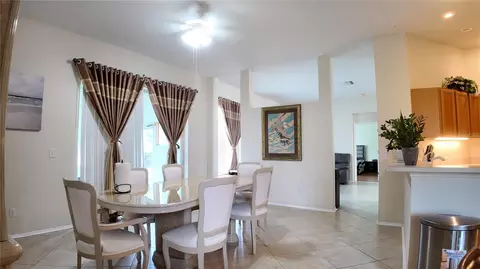 Dining - 207 39th St E, Bradenton, FL 34208 photo 4 of 4