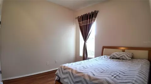 Bedroom - 207 39th St E, Bradenton, FL 34208 photo 8 of 10