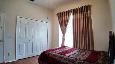 Bedroom - 207 39th St E, Bradenton, FL 34208 photo 10 of 10