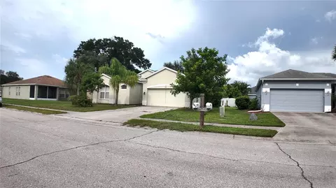 207 39th St E, Bradenton, FL 34208