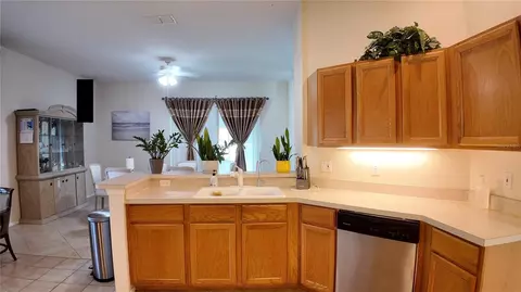 Kitchen - 207 39th St E, Bradenton, FL 34208 photo 3 of 4