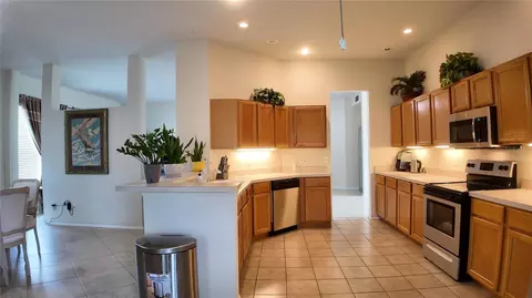 Kitchen - 207 39th St E, Bradenton, FL 34208 photo 1 of 4