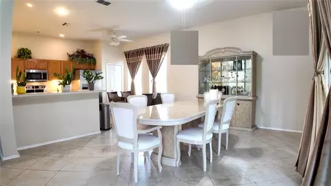 Dining - 207 39th St E, Bradenton, FL 34208 photo 2 of 4