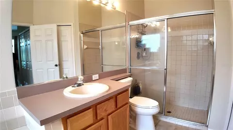 Bath - 207 39th St E, Bradenton, FL 34208 photo 3 of 3