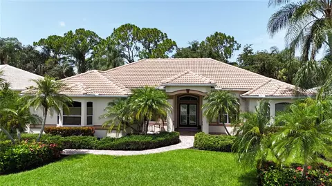5245 Far Oak Cir, Sarasota, FL 34238