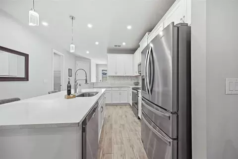 Kitchen - 5636 Silverbridge Trl, Bradenton, FL 34211 photo 3 of 3