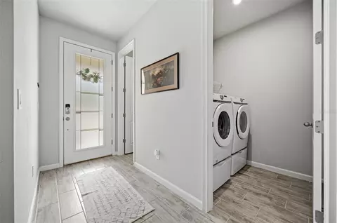 Entry Way - 5636 Silverbridge Trl, Bradenton, FL 34211 photo 2 of 8