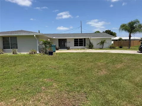 318 Skylark Ln NW, Port Charlotte, FL 33952