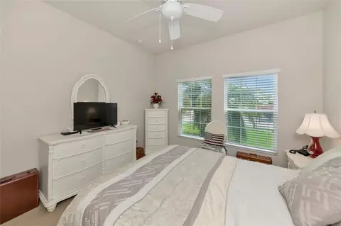 Bedroom - 7711 110th Ave E, Parrish, FL 34219 photo 4 of 8