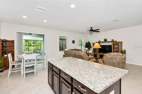 Kitchen - 7711 110th Ave E, Parrish, FL 34219 photo 6 of 8