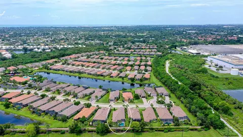 8716 Amaretto Ave, Sarasota, FL 34238
